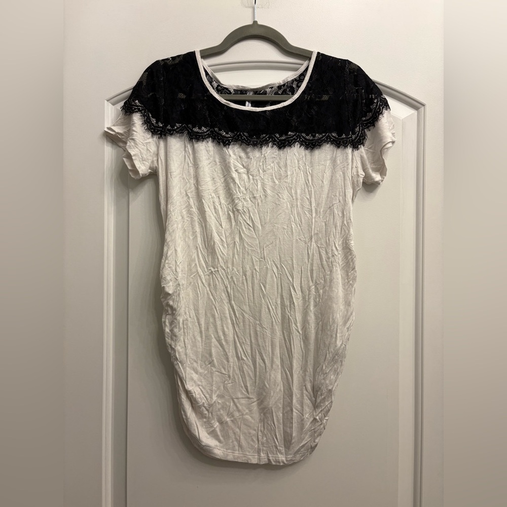Planet Motherhood Black Lace Accent White Blouse